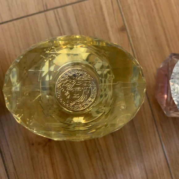 Versace Yellow Diamond Perfume - Picture 4 of 9
